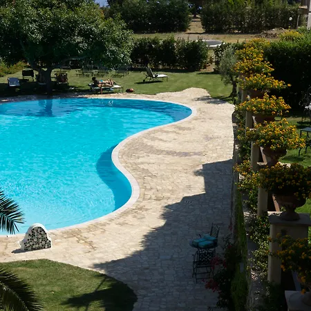 Cimbrone Hotel