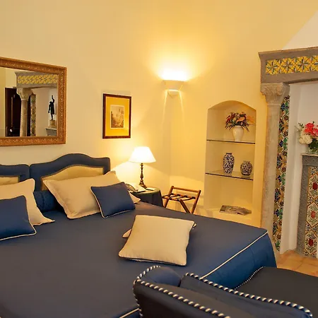 Cimbrone Hotel