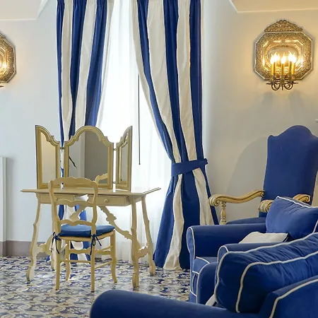 チンブローネ ホテル ラヴェッロ