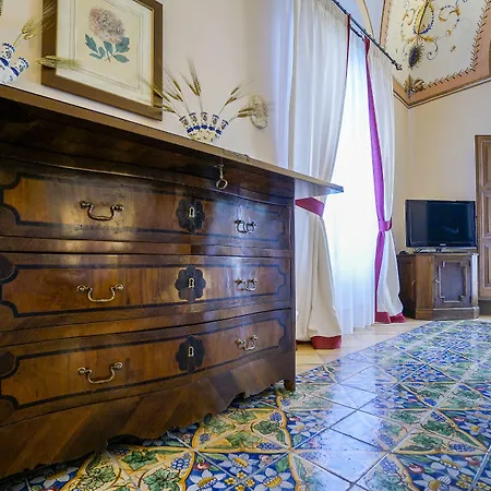 Otel Cimbrone 5*